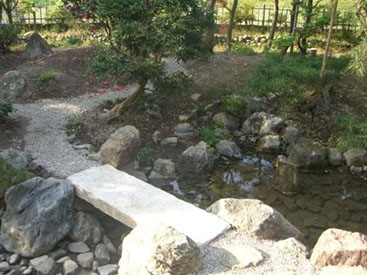 水の流れを楽しむ回遊式庭園